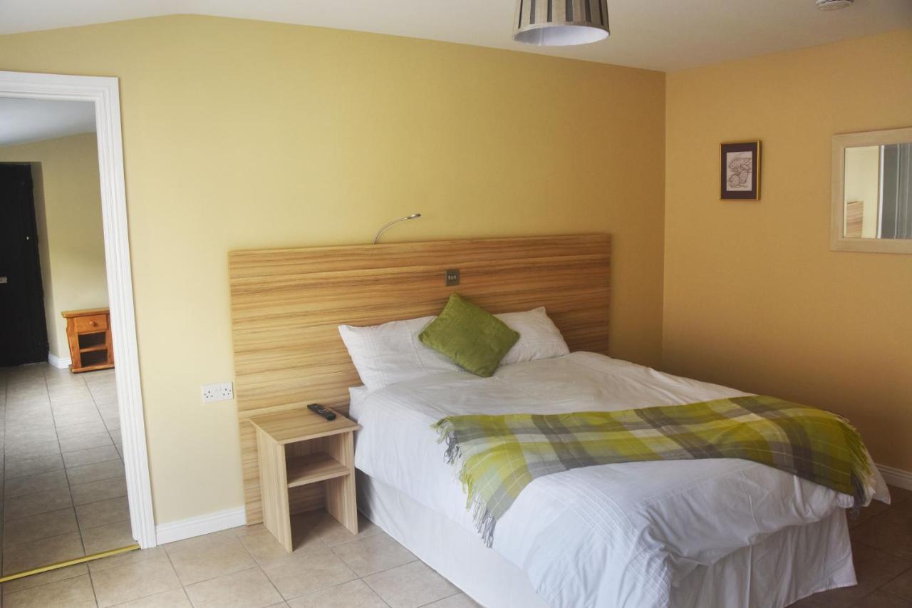 The Village Bed And Breakfast Cushendall Exterior foto